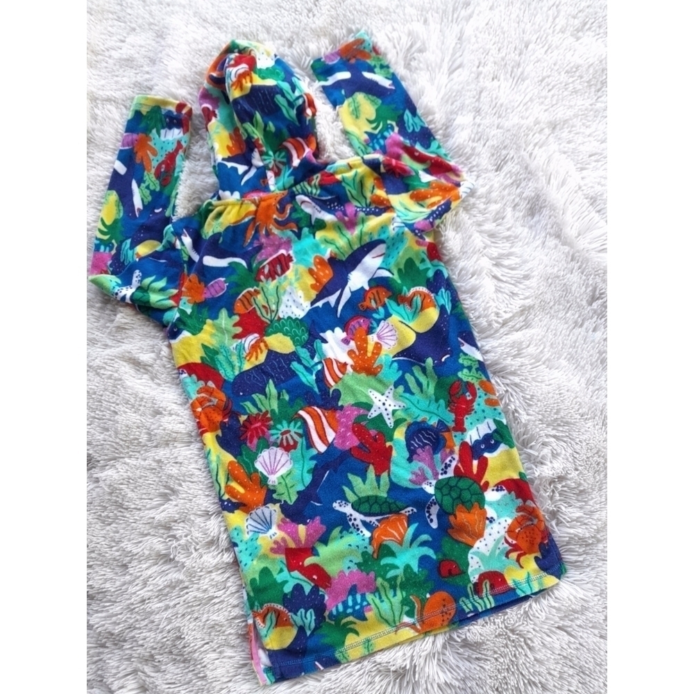 SOLD🔶️🔶️🔶️🔶️kid's Boden colorful fish print 1 pocket hooded towel size 8-9Y - Picture 4 of 5